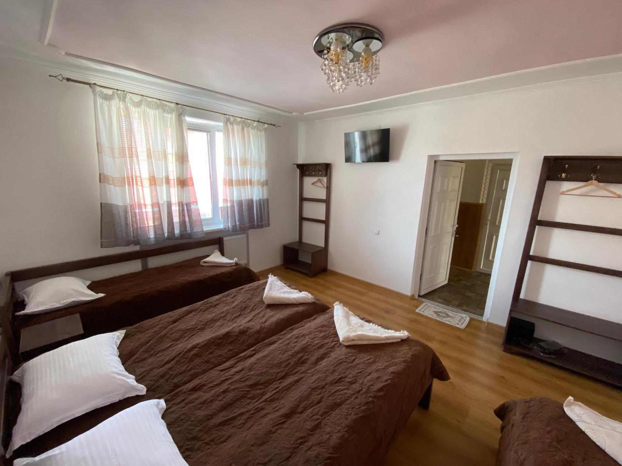 Family Люкс Lejlighedshotel Kamjanets-Podilskyi Eksteriør billede
